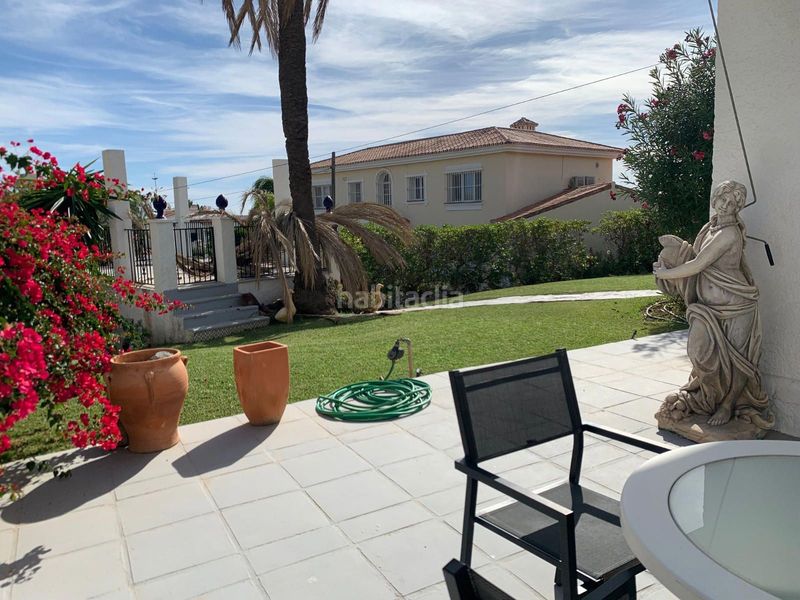 Foto a7735077-56b3-4cc6-b6c0-230b337bbc1e. Casa amb aparcament a la cala Mijas Mijas