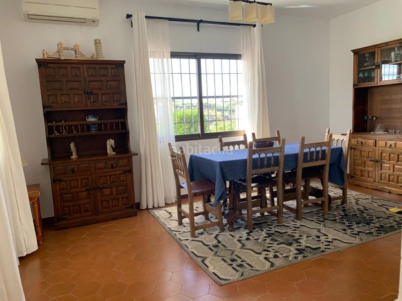 Foto ae9f2f87-d2a7-4e06-b836-ef3cc0b08355. Casa amb aparcament a la cala Mijas Mijas