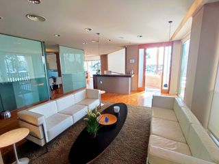 Local Comercial  Calle la fragata. Oficina elegante en venta en puerto marina, benalmádena