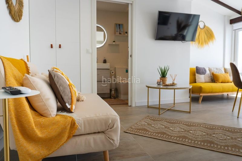 Foto d1132351-1d12-4f3c-b9e0-0e328d1941dc. Casa adossada amb calefacció aparcament a Zona Centro Comercial Torrequebrada Benalmádena