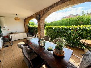 Doppelhaus in Los Pacos. Chalet pareado ideal para familias