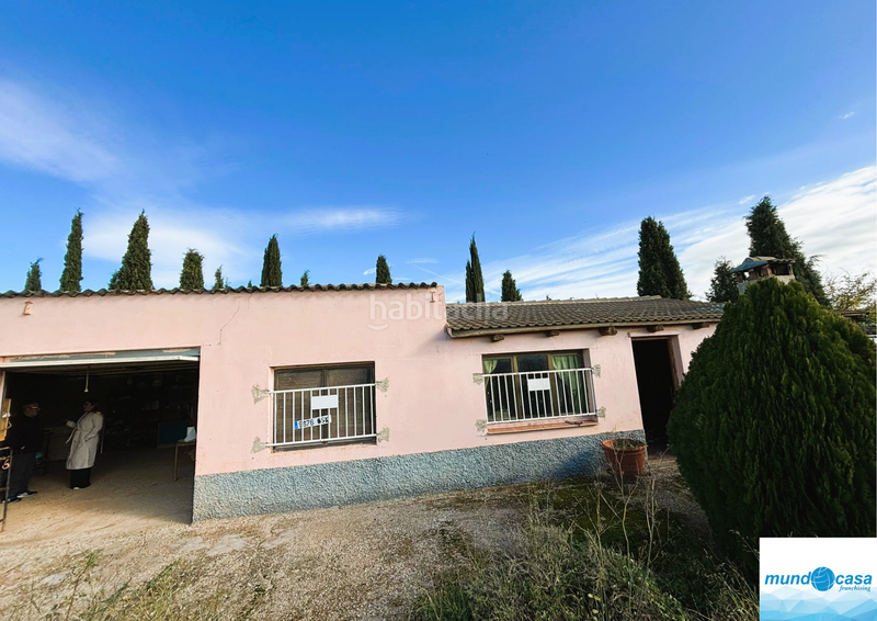 Foto 8de291fa-8d64-4051-b8e7-425e7761f60b. Country house with parking in Peñaflor Zaragoza