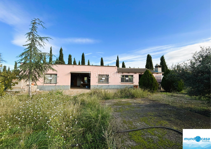 Foto b397df83-fedd-4769-8b60-2e77490f2458. Country house with parking in Peñaflor Zaragoza