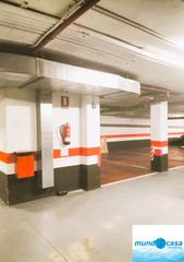 Aparcament cotxe  Calle de miguel servet