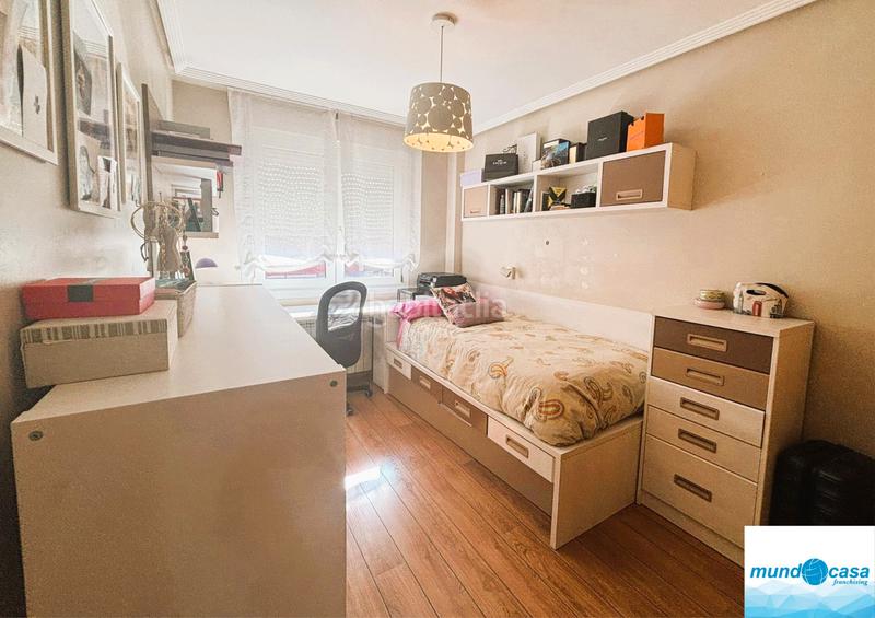 Foto 01de6d8a-4fa3-4f65-a4ab-e0401c4d65e7. Flat in plaza ángel sanz briz 2 in La Granja Zaragoza