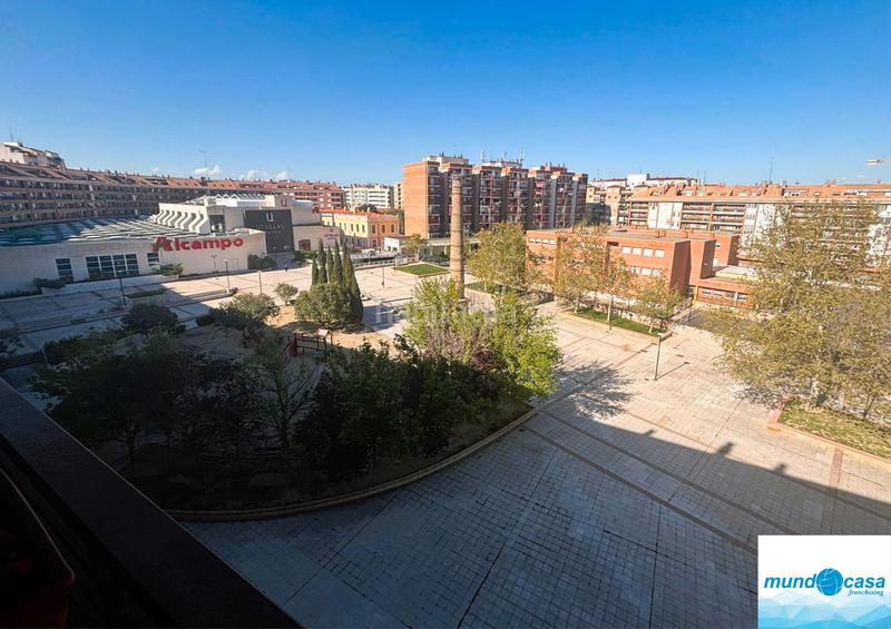 Foto a22cb4f2-7f71-4612-933c-34e6755d7c24. Flat in plaza ángel sanz briz 2 in La Granja Zaragoza