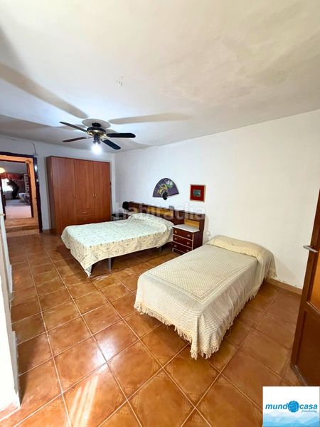 Foto dfc63122-1bec-4bea-af97-1b457c265a8a. Casa amb xemeneia calefacció a Épila