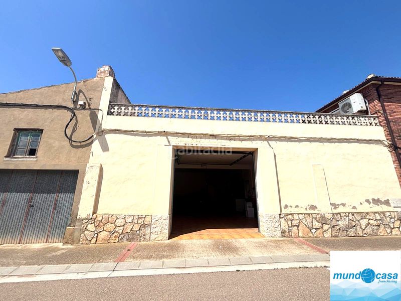 Foto e592818e-e20b-4bb7-b752-9e01f9057388. Casa adossada amb calefacció aparcament a Escatrón