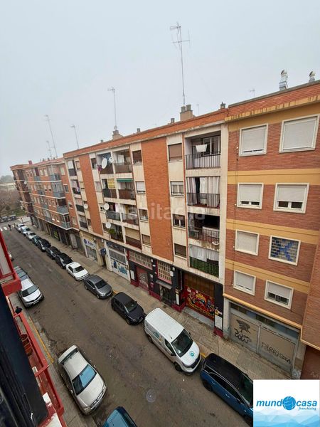 Foto 672b5b3e-1831-4cdf-88e1-01eaf12323f1. Piso en Las Fuentes Zaragoza