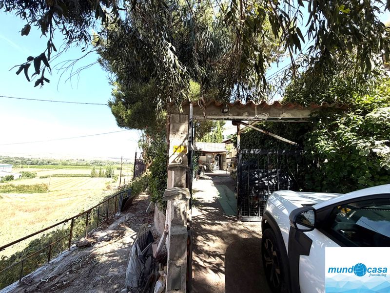 Foto d4bc0e7c-e845-4045-a3d3-162bd5e7f70f. Casa amb xemeneia calefacció aparcament a Urrea de Jalón