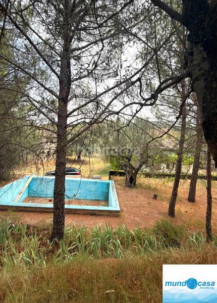 Foto a2baf17b-487e-466f-94c0-99a984976764. Masia amb xemeneia piscina a Morata de Jalón