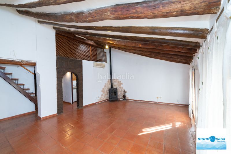 Foto 796d2f26-6fa8-463d-9956-e61addfd583f. Dúplex amb xemeneia calefacció a La Magdalena Zaragoza