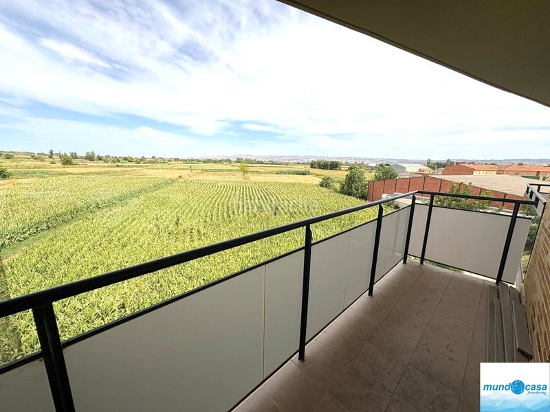 Foto 4c6e423a-3dba-472c-9917-75ba265ed6e5. Flat with heating parking in Pinseque