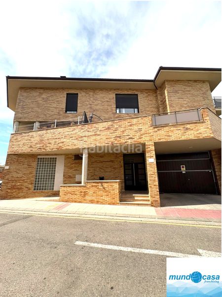 Foto 83198c3a-cf31-4f34-8511-71963954ceae. Flat with heating parking in Pinseque