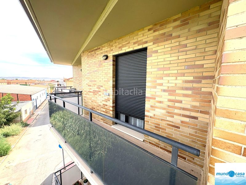 Foto a972e656-9c7f-406e-a31f-3294995d577e. Flat with heating parking in Pinseque