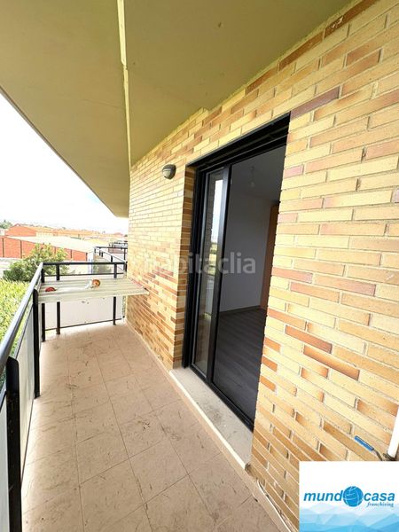 Foto d9c7cb8c-1e18-4b0e-be7a-cce2acec808b. Flat with heating parking in Pinseque