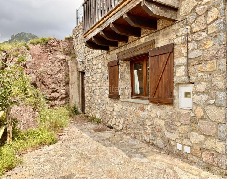 Foto 0685e9c1-2a52-4bef-a9e6-6e7497b17705. House with heating parking in Castellar de n´Hug