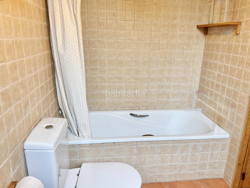 Foto 53adeb73-b210-4b79-bef0-9955f2cf9620. House with heating parking in Castellar de n´Hug