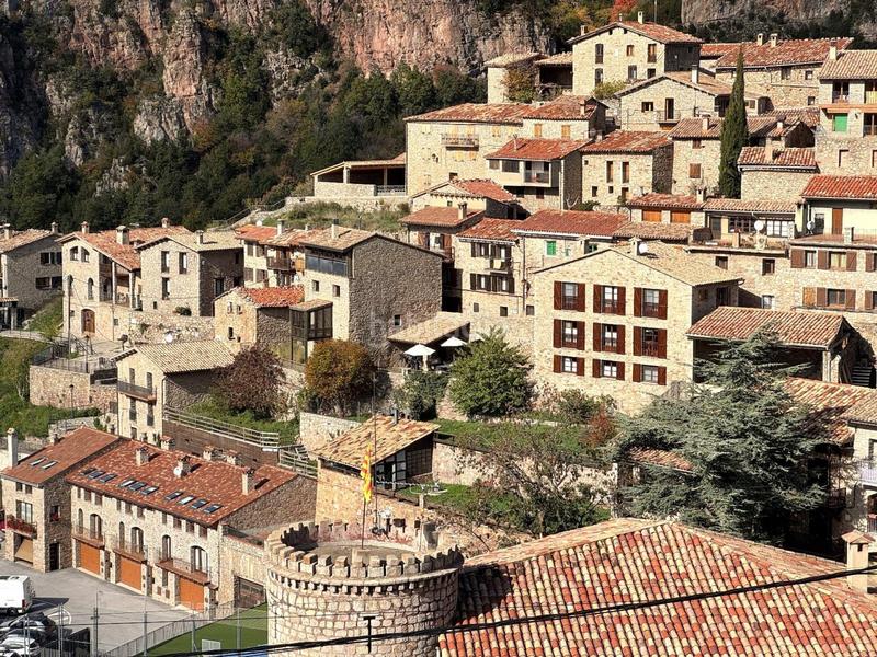 Foto cb47f2e8-25be-46f9-a0b4-3ce99eee6daa. House with heating parking in Castellar de n´Hug