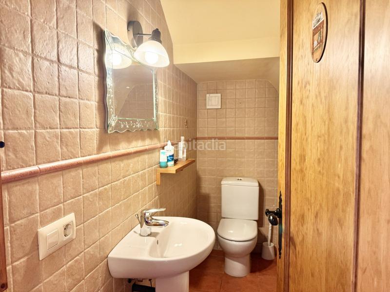 Foto f756f2b2-a4a1-45b8-89a3-22255ebc1c58. House with heating parking in Castellar de n´Hug