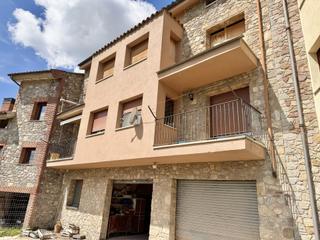 Appartamento  Pujada al palau. Piso a la venta de 3 habitaciones con chimenea y vistas, opción