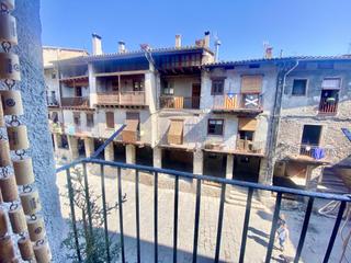 Pis  De galceran de pinós. Loft en el centro de bagà! 2a planta