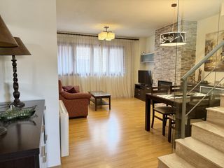 Appartamento  De la font del sofre. Se vende elegante piso dúplex de 3 dormitorios en el centro de b