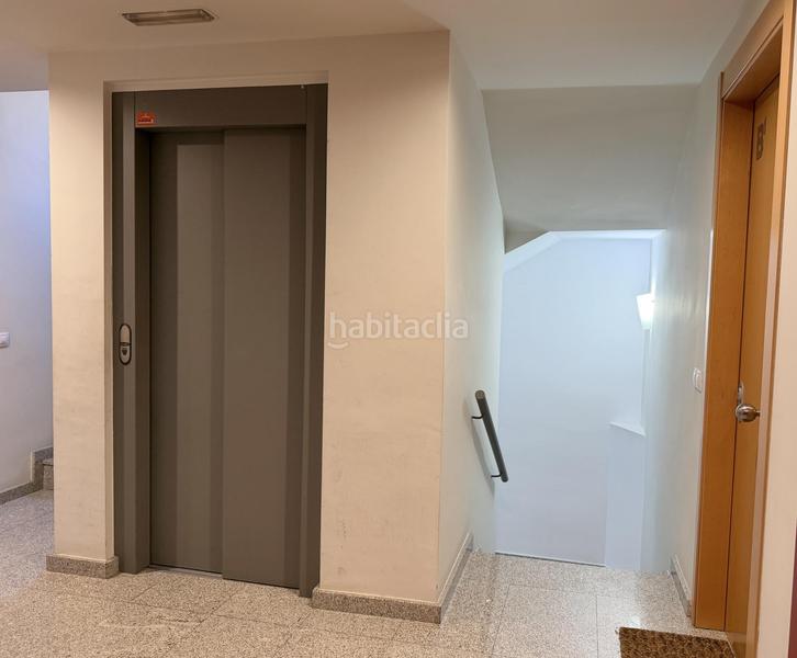 Foto 6811f4b6-05ce-40c7-9751-5d38379d6065. Piso se vende elegante piso dúplex de 3 dormitorios en el centro y con ascensor! en Bagà