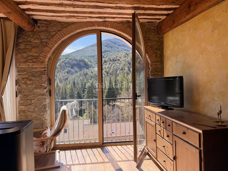 Foto 3136226a-4ba8-473b-8a53-942b2d28e489. Pis amb calefacció a Bagà