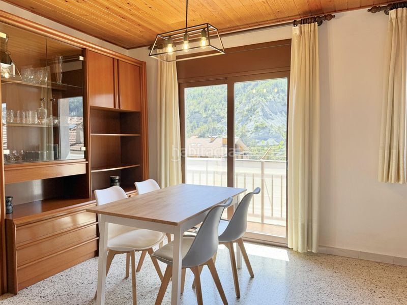 Foto 09c71ca3-bb9d-4ee7-8795-97803b63e776. Flat with heating in Bagà