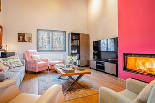 Chalet in Vallcebre. Se vende casa con jard�n, vistas y licencia tur�stica en vallceb