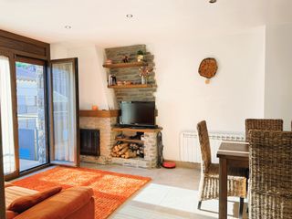 Etagenwohnung in Bag�. Se vende piso d�plex con parking y ascensor con dos dormitorios