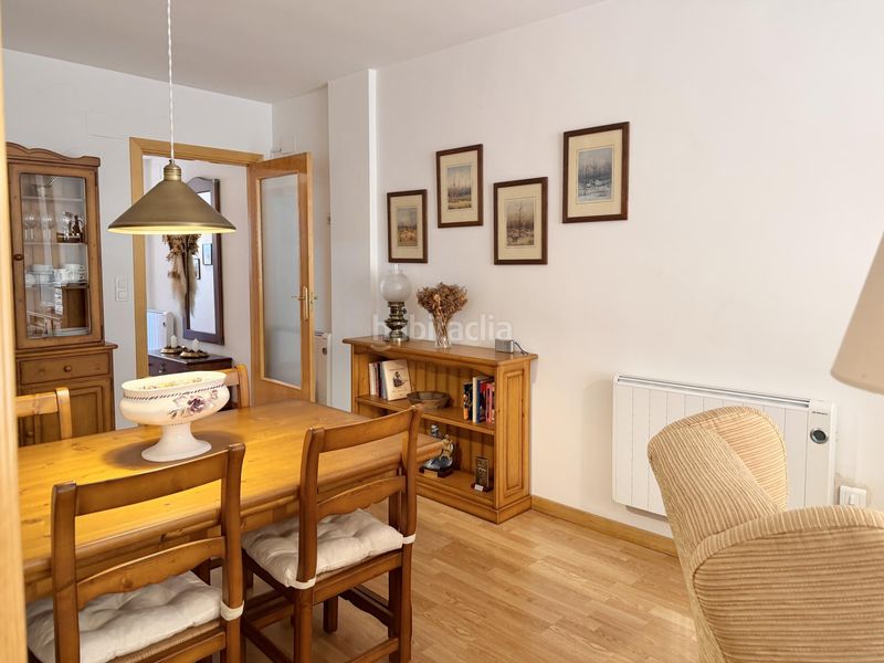 Foto d2df5f8e-070c-4961-b317-57f4a1ba6054. Flat with heating parking in Bagà