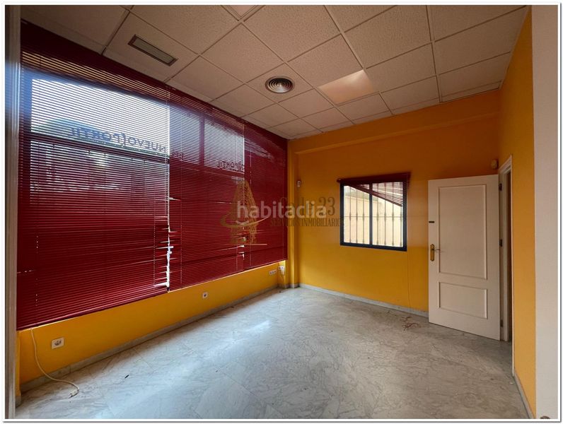 Foto 933b4890-4e17-4463-ae54-dc55ffdd5bc6. Local comercial amb calefacció a El Portil