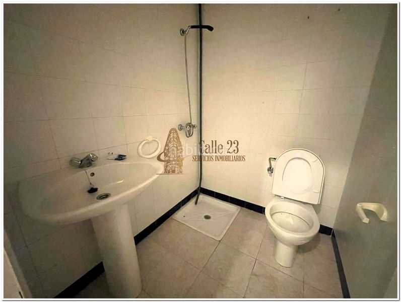 Foto 9434a102-7884-4dbc-a486-c43fa964f2ca. Local comercial amb calefacció a El Portil