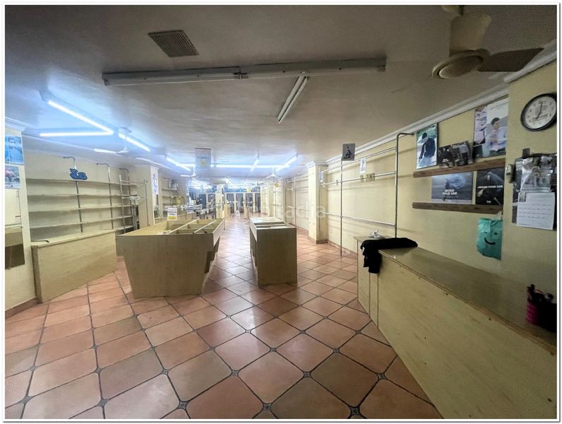 Foto f08fd898-6aa8-4a89-8fe5-bbdf0eed4289. Alquiler local comercial en Centro Huelva