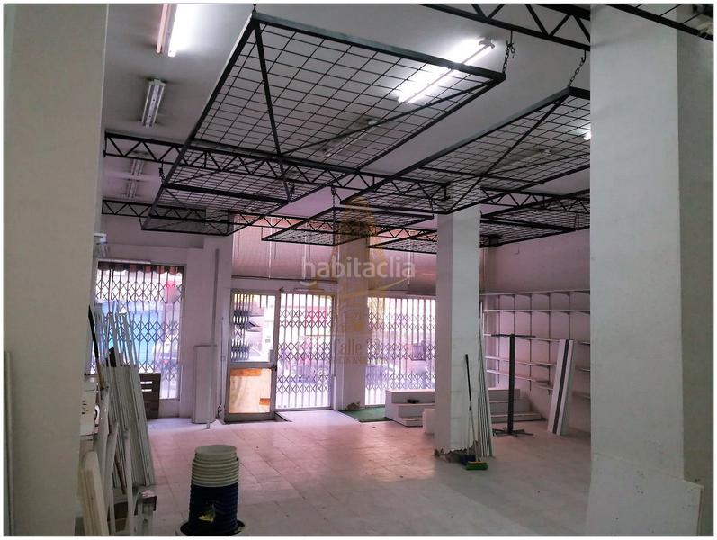 Foto b5214f8c-2586-45f8-b5f3-e5a27193ae96. Alquiler local comercial en Centro Huelva