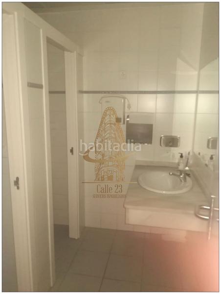 Foto ab10ebbd-cd65-4948-85b6-c4c9547acb4e. Lloguer local comercial amb calefacció a Centro Huelva