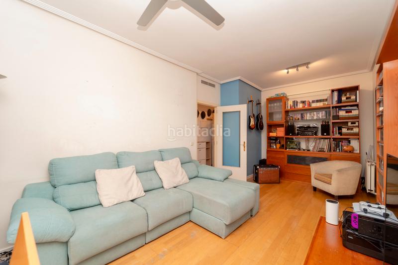 Foto 3bf8f080-5c42-4411-beb2-3fc470c02b47. Flat with heating parking pool in Guindalera Madrid