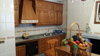Maison à Orellana la Vieja. Casa en venta en orellana la vieja