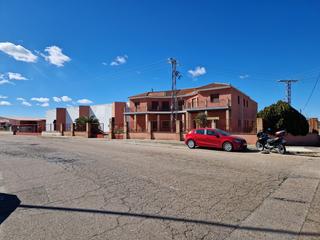 Bâtiment à usage industriel à Don Benito. Se vende fábrica de jamones en don benito