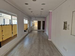 Locale commerciale in Villanueva de la Serena