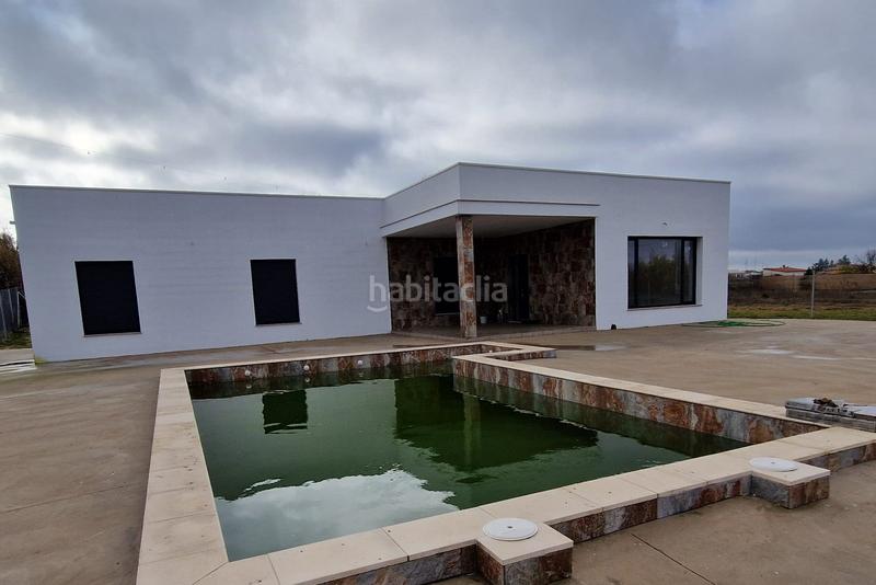 Foto 21717755-1824-4718-a54d-136d2a7991ce. Chalet con piscina in Villanueva de la Serena