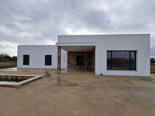 Xalet a Villanueva de la Serena. Chalet en venta