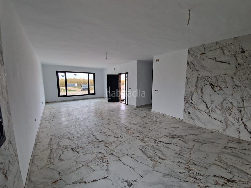 Foto a31b2fd6-e6a4-4736-ac63-ce881ea26a2f. Chalet con piscina in Villanueva de la Serena