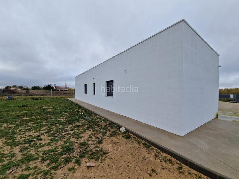 Foto fce5712c-660d-4a0b-b474-1cb3a4f3b37f. Chalet con piscina in Villanueva de la Serena