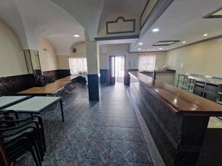 Local Comercial a Villanueva de la Serena. Se vende bar acondicionado
