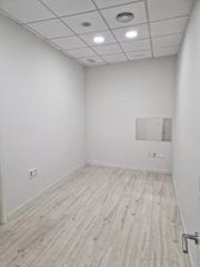 Lloguer Local Comercial a Villanueva de la Serena. Local en alquiler zona centro