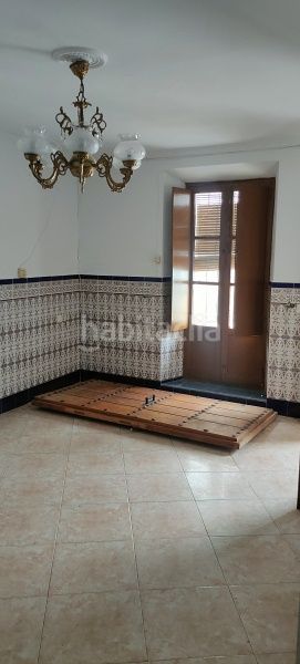 Foto 6bd2cae5-dff9-4682-97c7-f8399d504f99. Casa adossada a Llerena