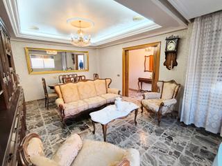 Haus  Calle de meseguer. Casa en venta en los alczares